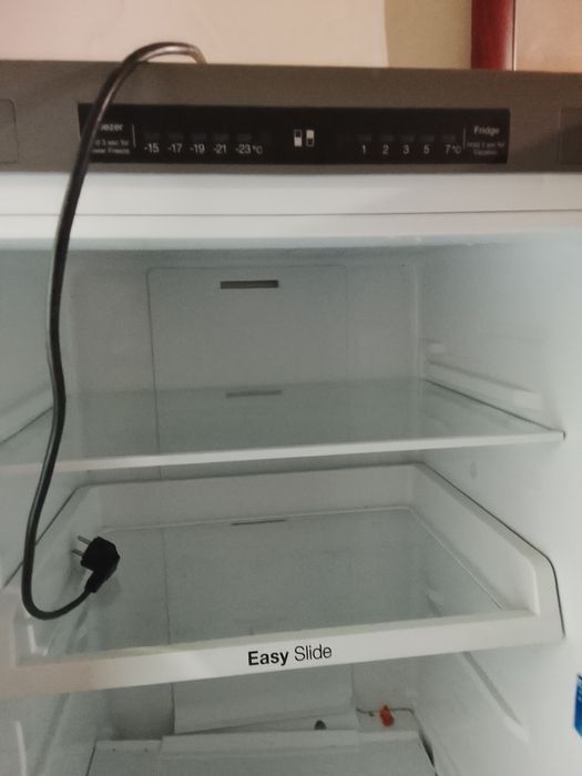 Продам холодильник Самсунг в отличном состоянии