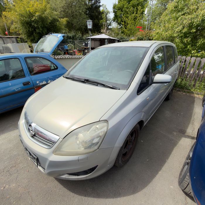 Opel zafira 1.9 cdti