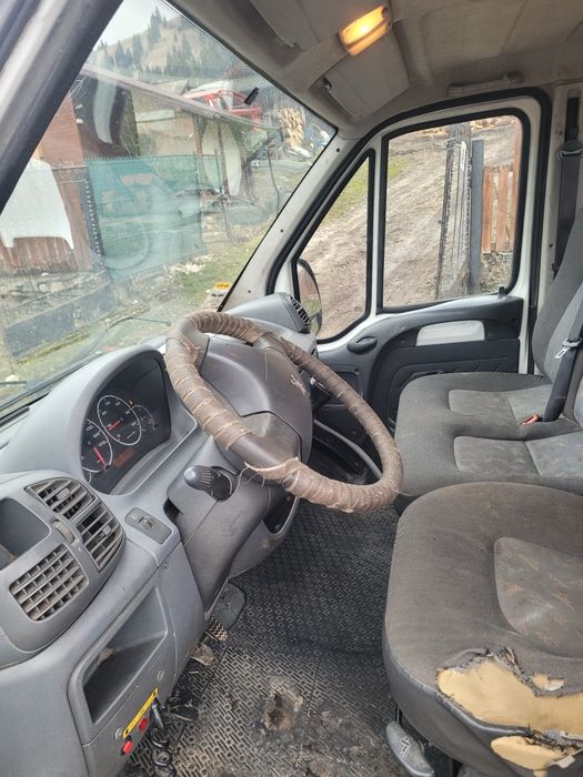 Vând peugeot boxer basculabil 3 parti