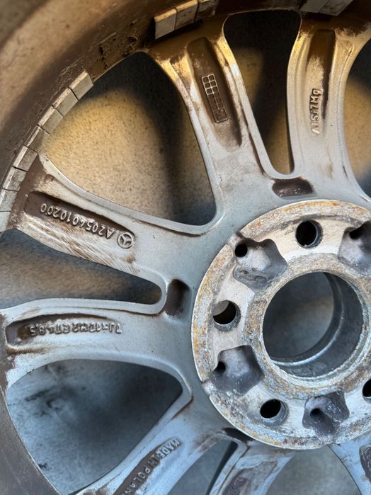 Джанти с гуми 17’ за Мерцедес