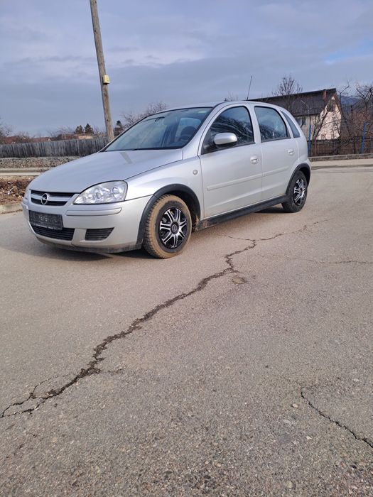 Opel corsa 1.2 benzina 136500 km