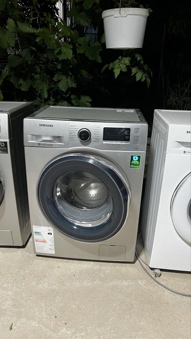Продам стиральную машину