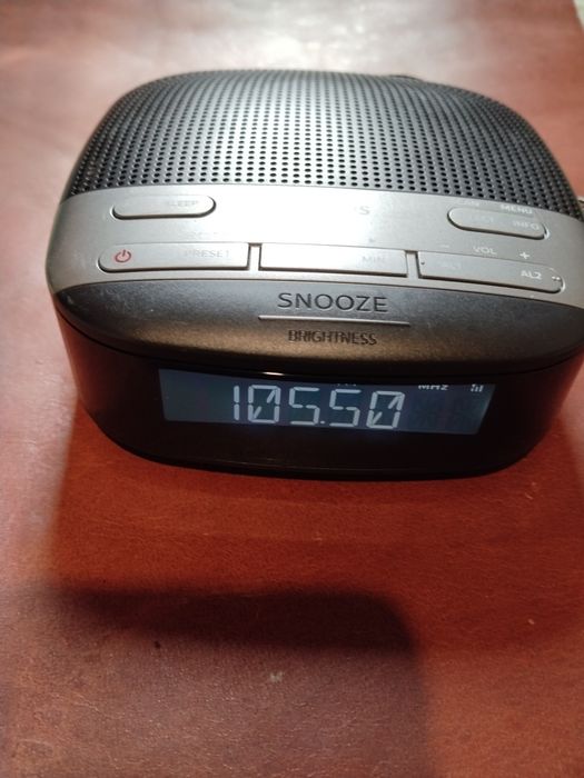 Ceas cu radio marca Philips