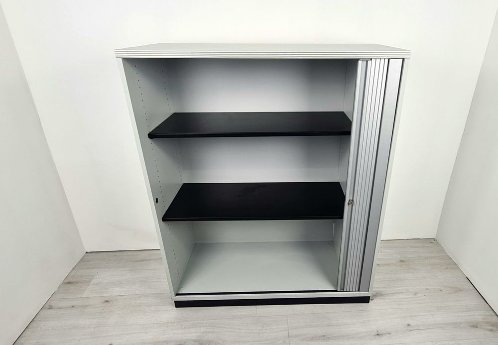 Немски офис шкаф етажарки съхранение на документи и други нужди