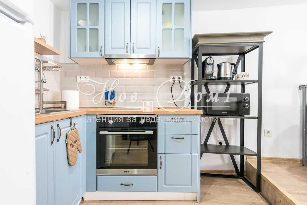 Дава се под наем Многостаен апартамент в Варна, Гръцка махала - 150 кв.м за 466200 € - Снимка #12