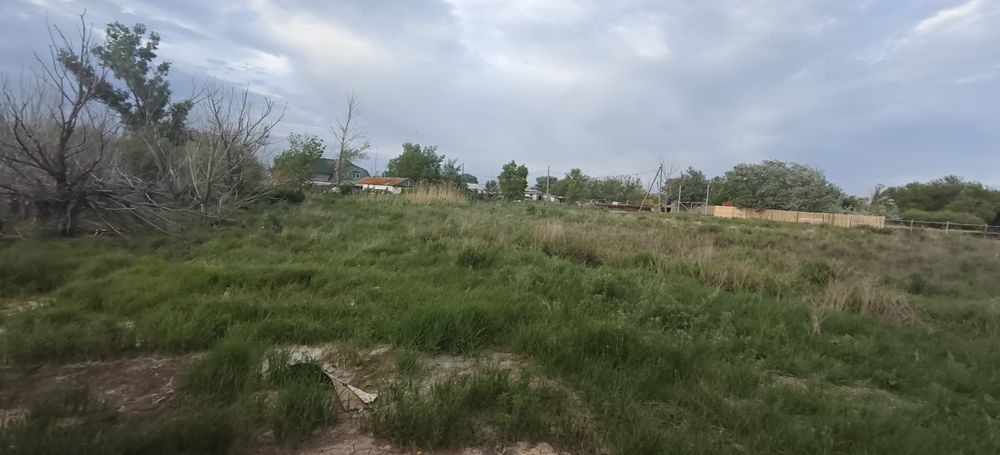 Участок у озера 50соток