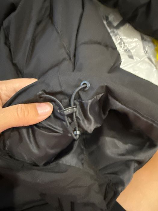 Продам  демисезонную куртку SPAO