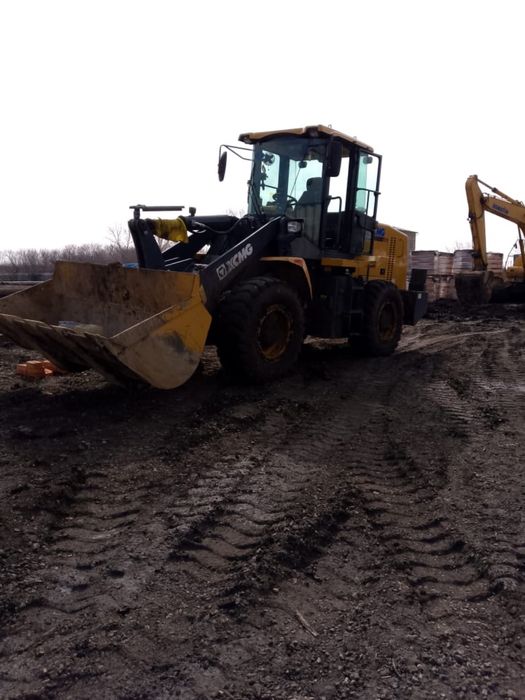 Услуги фронтального погрузчика