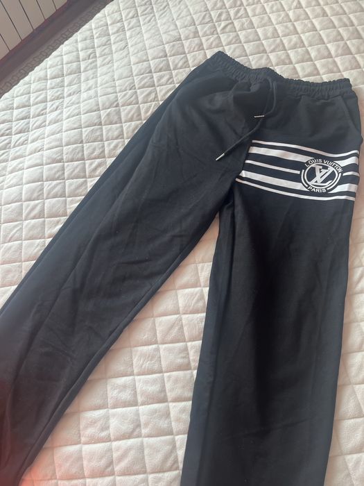 продам спортивный костюм