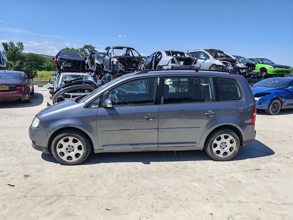 Volkswagen Touran 1.9 TDI 6 ск. На части