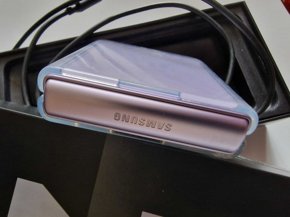 Samsung Galaxy Z flip 3