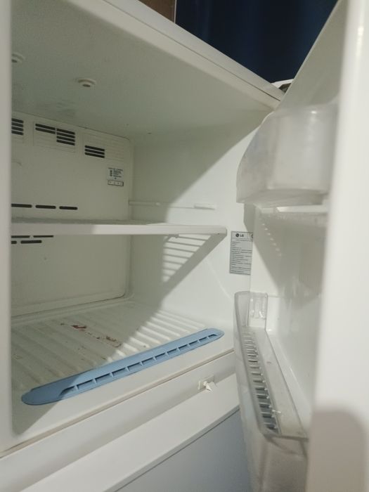 Продам холодильник