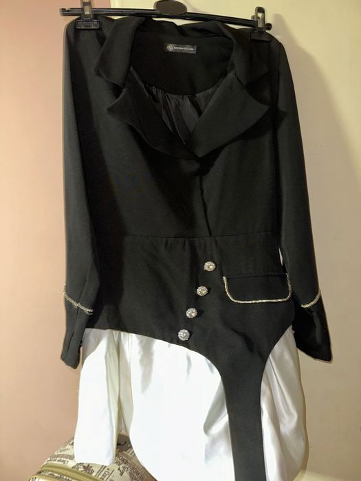 Черна рокля тип сако