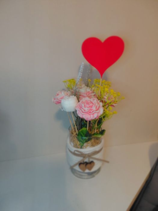 Buchet realizat din ceara de soia parfumata!