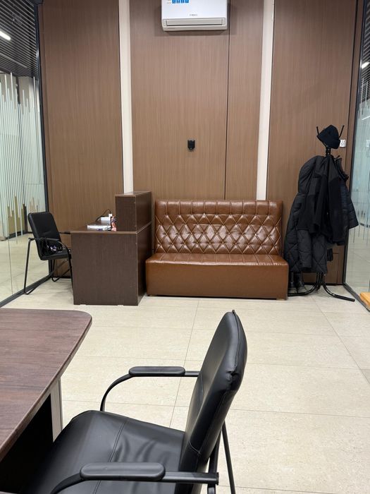 Сдам офис, можно под нотариус, в центре города.