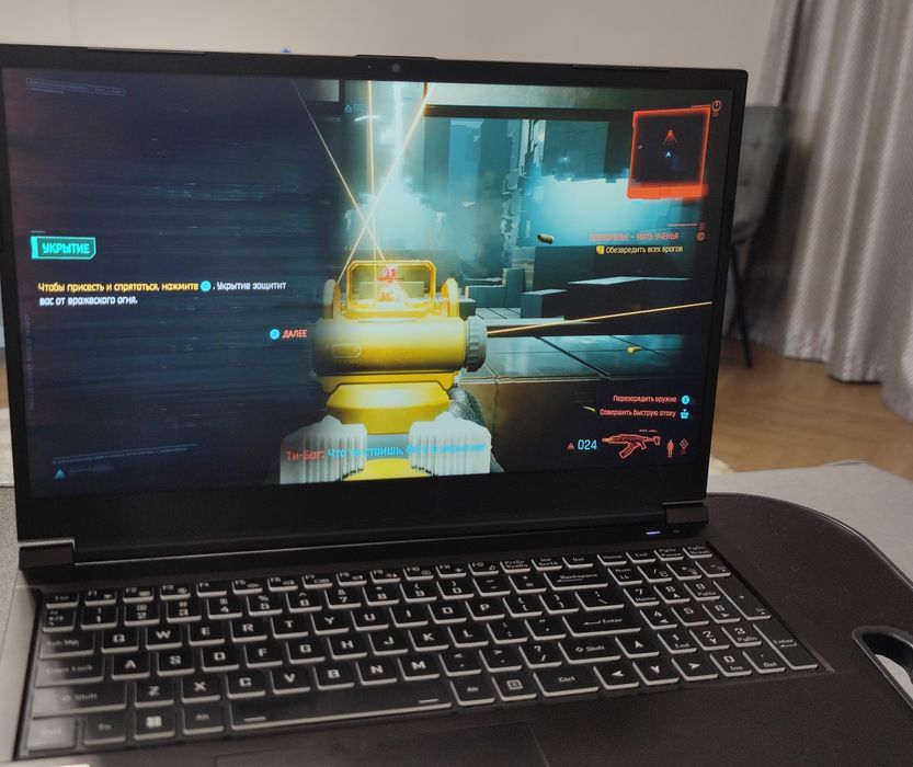 СРОЧНАЯ ПРОДАЖА: Мощный ноутбук Clevo (i7 12-го поколения + RTX 3050)