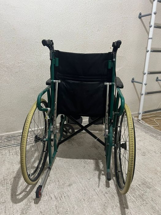 Инвалидная коляска
