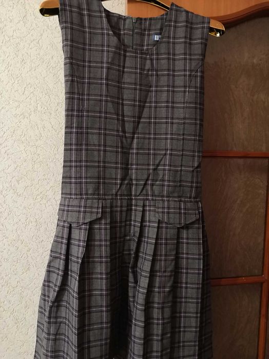 Продам школьную форму