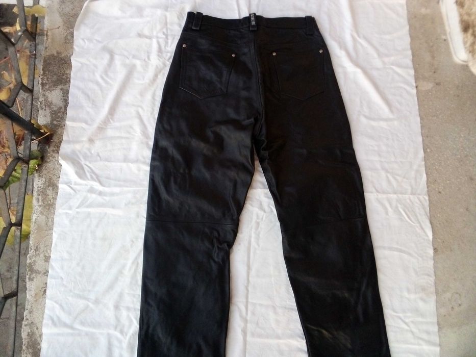 Мото якета панталон ръкавици и ауспуси