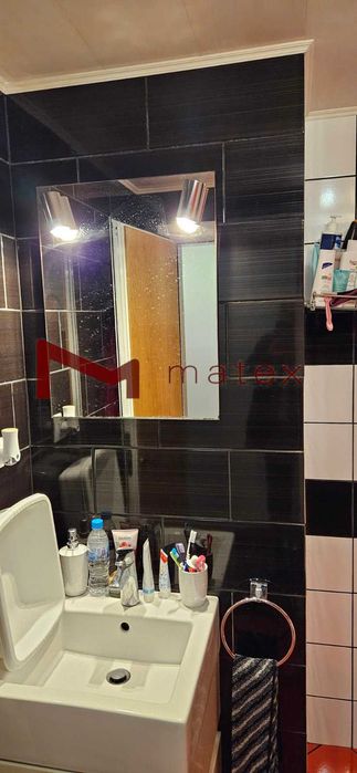 Просторен Многостаен Апартамент на отлична локация-Кателиев