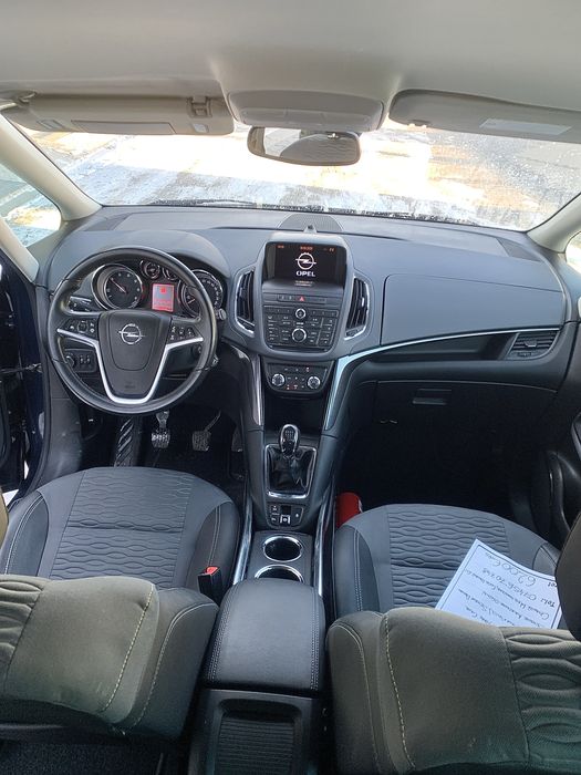 Opel Zafira Tourer2.0D 2012 165CP 6+1manual