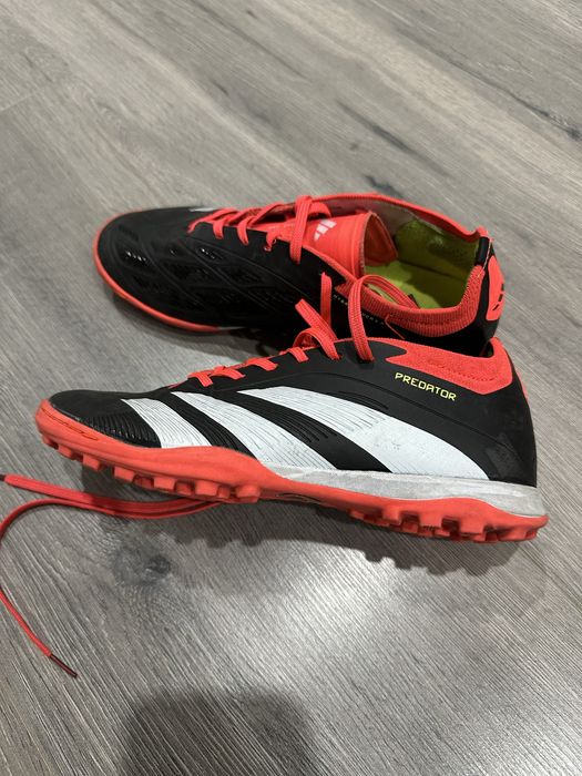 Продам сороконожки Адидас