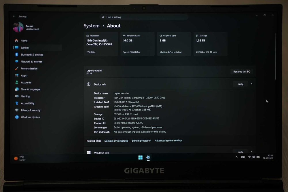 Laptop GIGABYTE G5 KF - i5-12500H / RTX 4060 / 16GB RAM / 1.5 TB Stocare