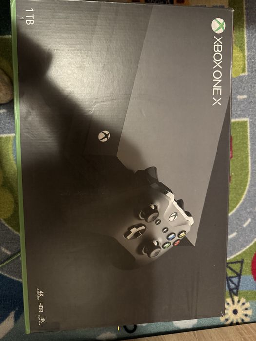 Xbox one x 1TB 4K  HDR  cu 19 jocuri incluse