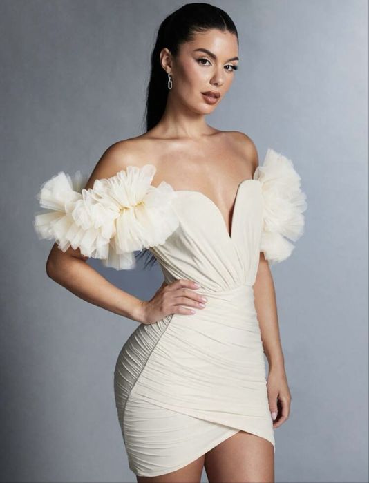 Официална рокля