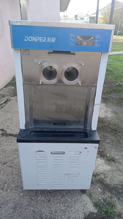 Продам мороженный аппарат