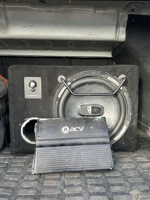 Срочно продам сабвуфер 5 элемент,усилитель продан