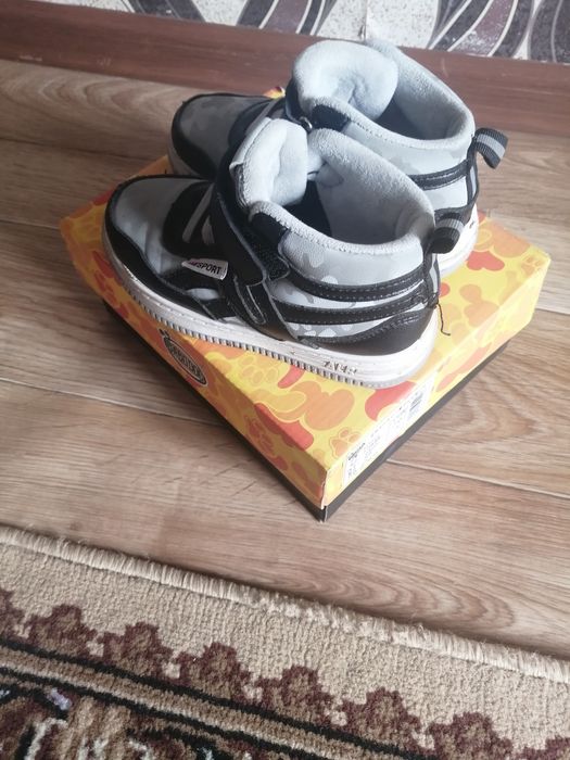 Продаётся Детская обувь