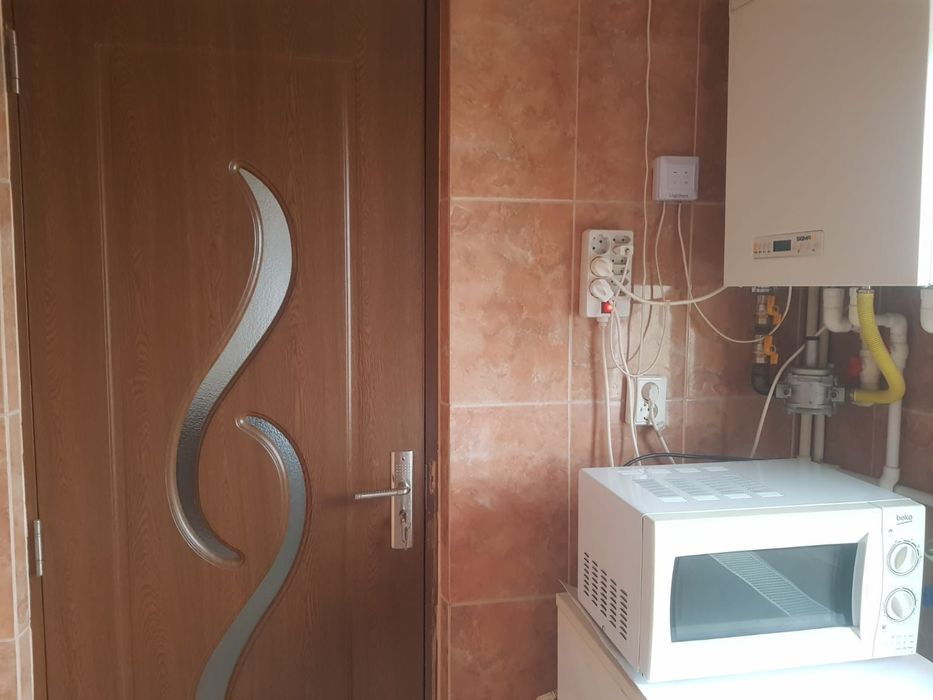 Inchiriez Garsoniera Etaj 2