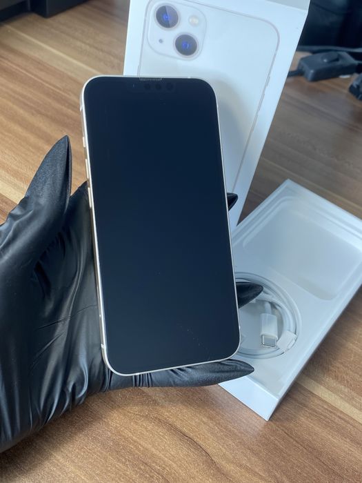 iPhone 13• 128 GB • Starlight