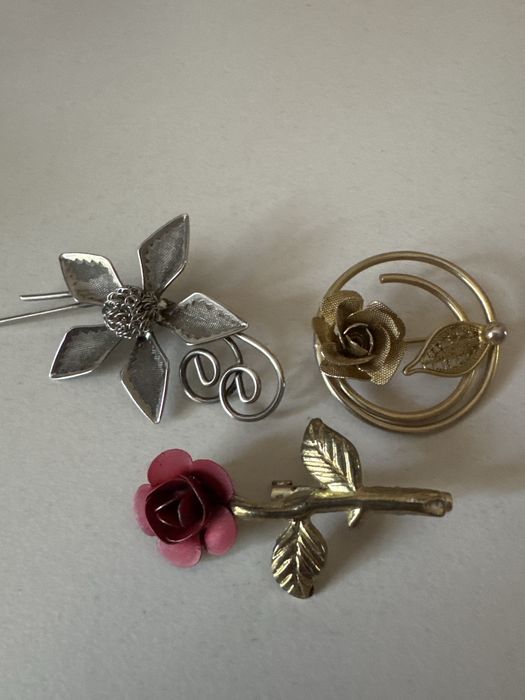 Продам винтажную бижутерию