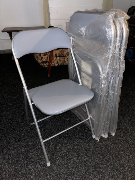 Vand scaune bucatarie