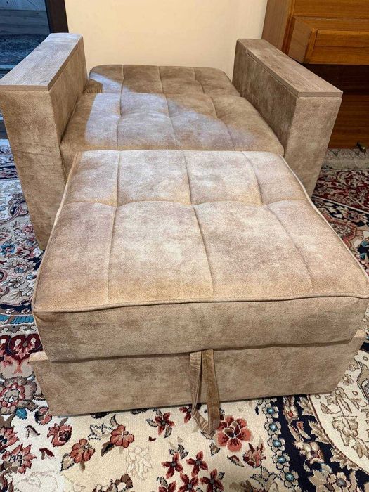 Продаётся удобное раскладное кресло-кровать (2 в 1, 2 шт)