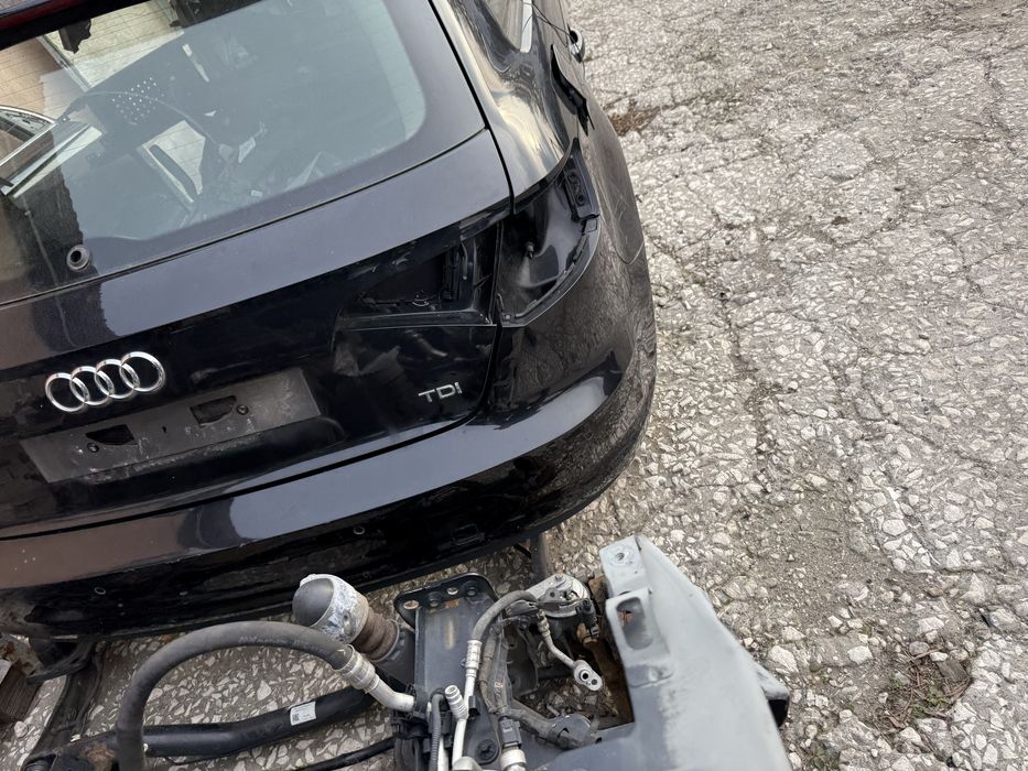 Оригинален заден капак със стъкло за Audi A3 8v 2012+