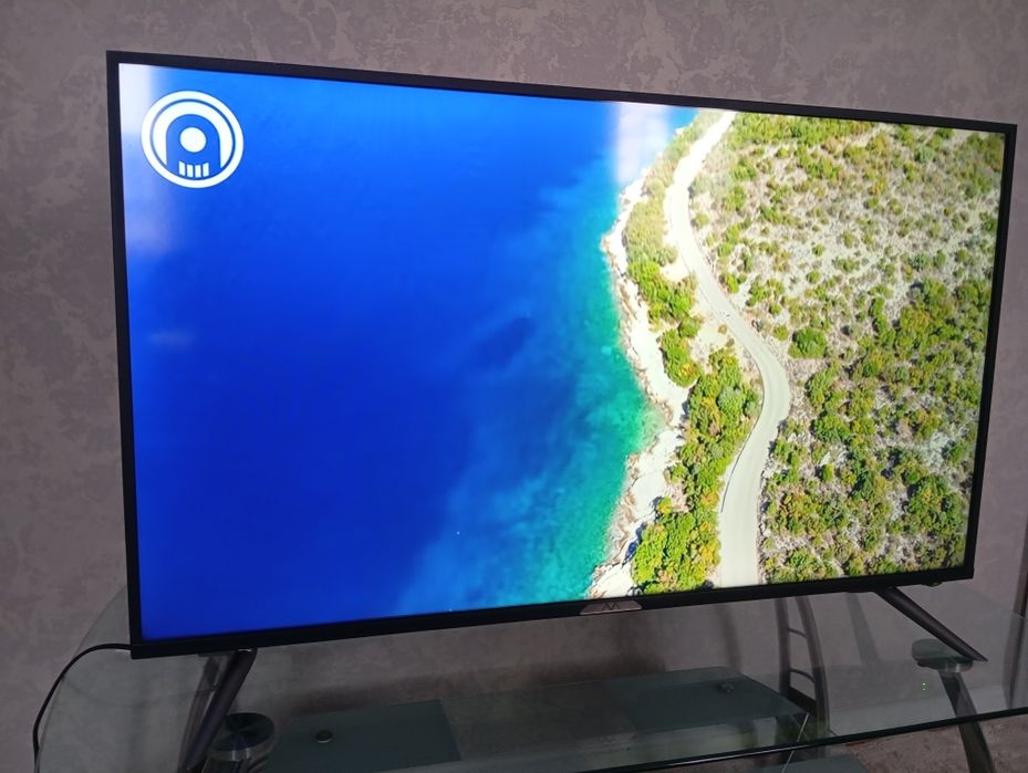 Продам телевизор диагональ 102