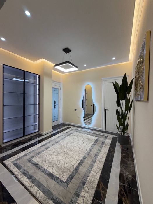 Продается 3-комнатная квартира (мансарда) с ремонтом