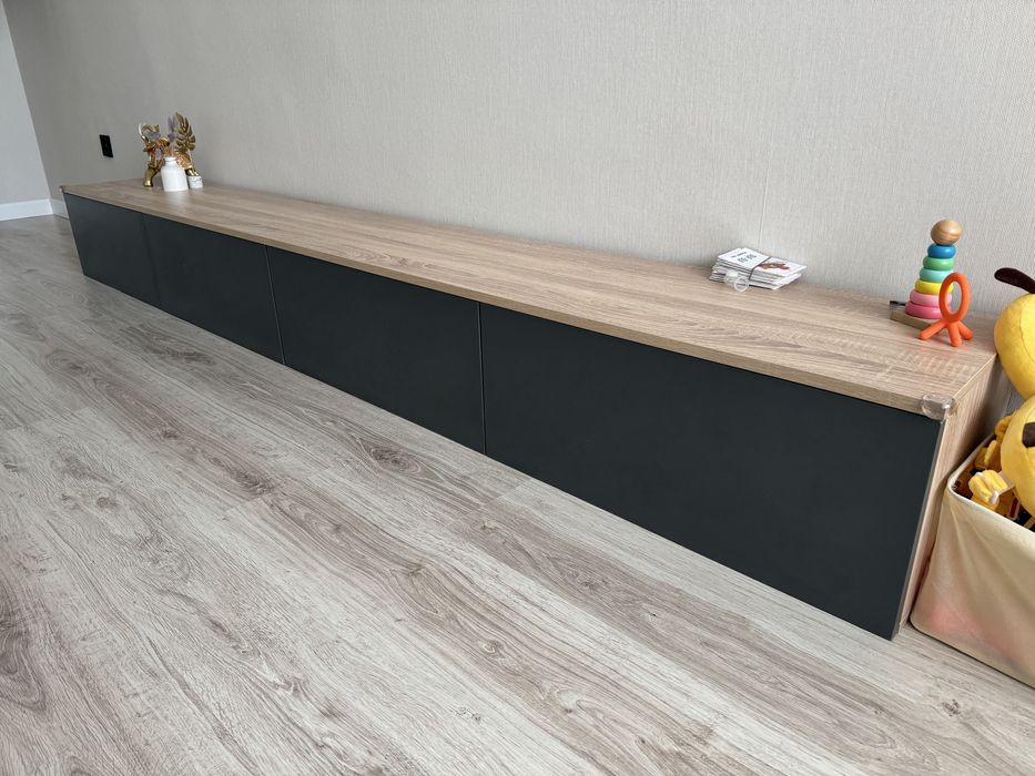 Продам тумбу под телевизор