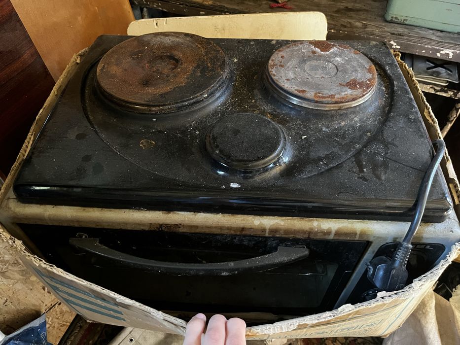 Продам эл.плитуу