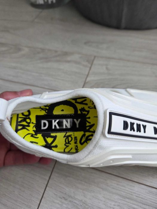 Сникърси DKNY - 40 номер