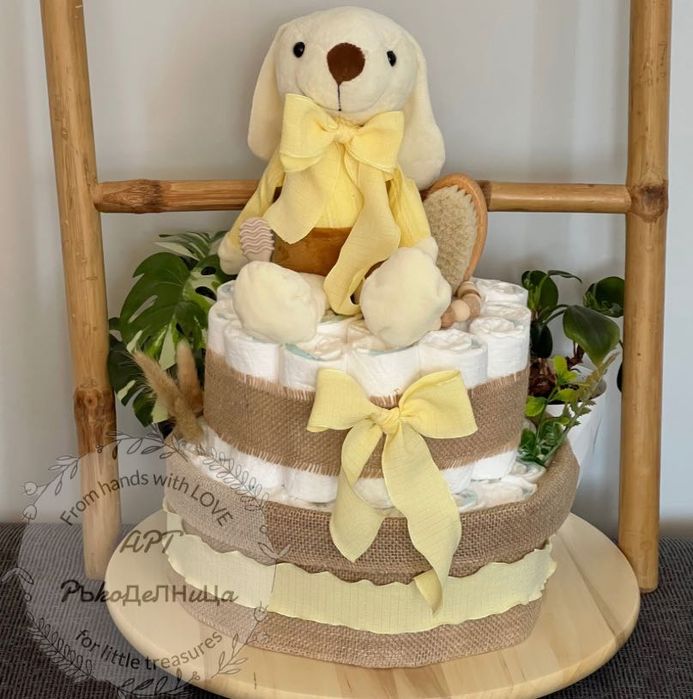 Торти от памперси на 2 етажа от “АРТ Ръкоделница”