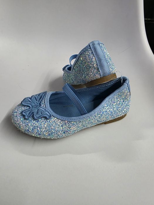 Червени пантофки р-р 25/ Сини пантофки р-р 28 см