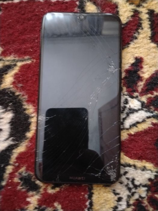 Продаван huawei y7 2019