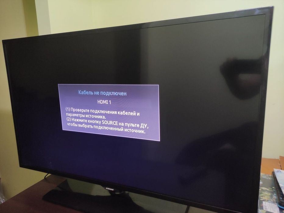 Телевизор Samsung Smart Tv. В подарок Tvbox