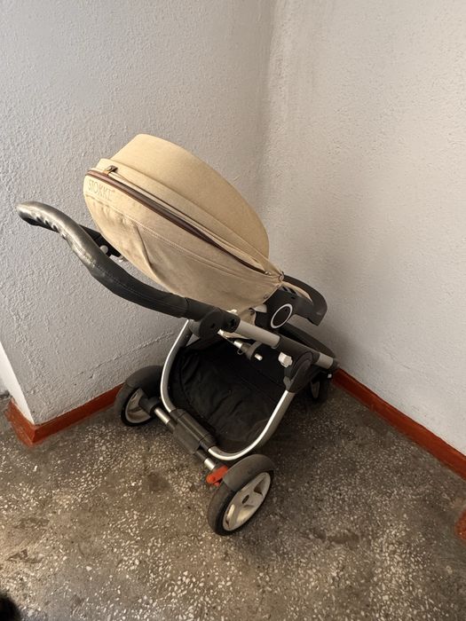 Коляска детская прогулочная