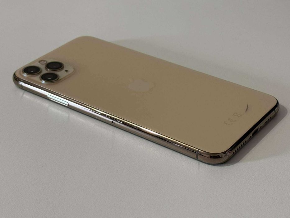 Бартер! iPhone 11 Pro Max Matte Gold (Златен)