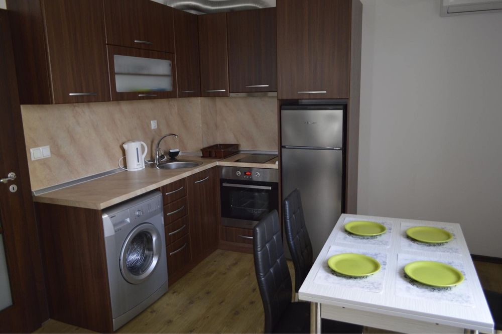Дава се под наем Двустаен апартамент в Свети Влас - 60 кв.м за 99.45 € - Снимка #3